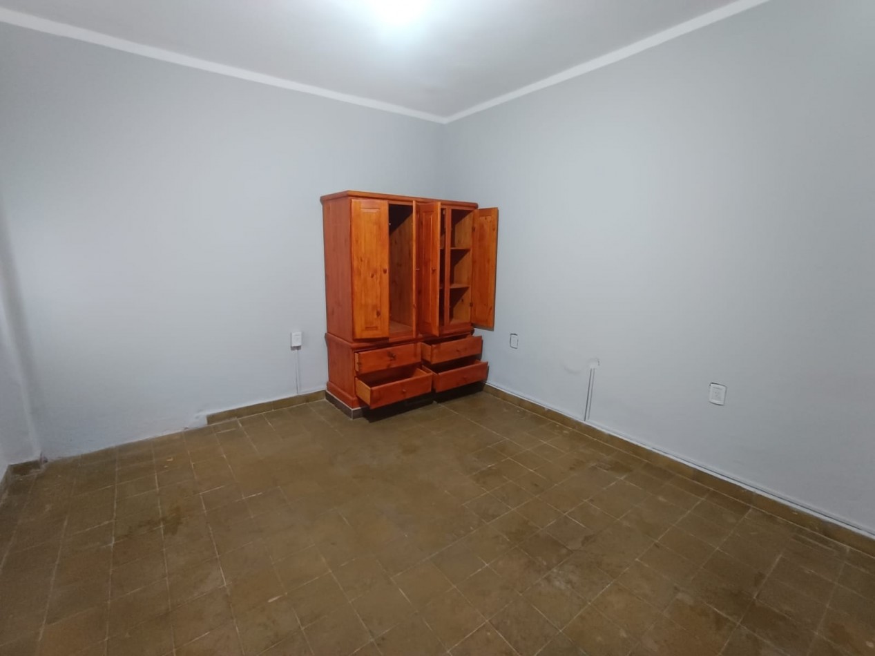 Alquiler 2 ambientes PH Castelar