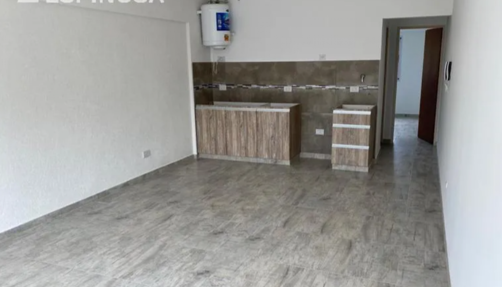 Departamento De Dos Ambientes En Venta, Moron- Con Cochera Y Baulera