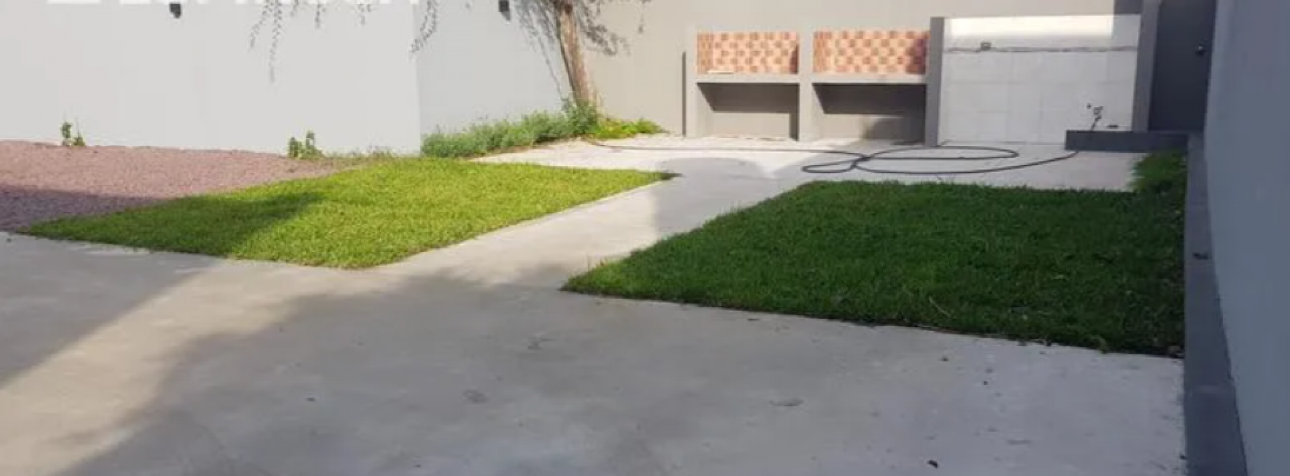 Departamento De Dos Ambientes En Venta, Moron- Con Cochera Y Baulera