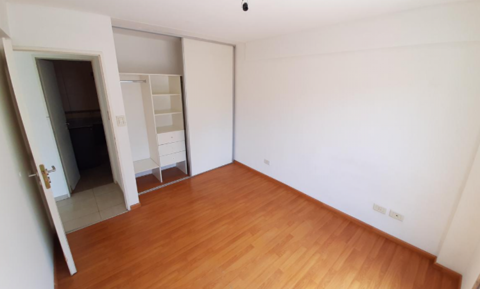 Venta Departamento 2 ambientes Moron