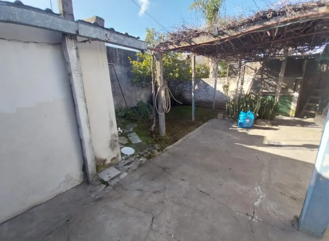 Venta Casa 3 ambientes Ituzaingo