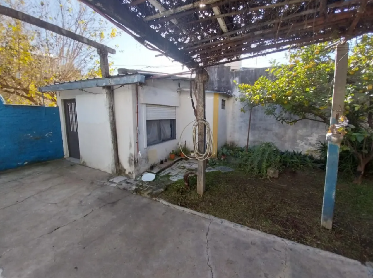 Venta Casa 3 ambientes Ituzaingo