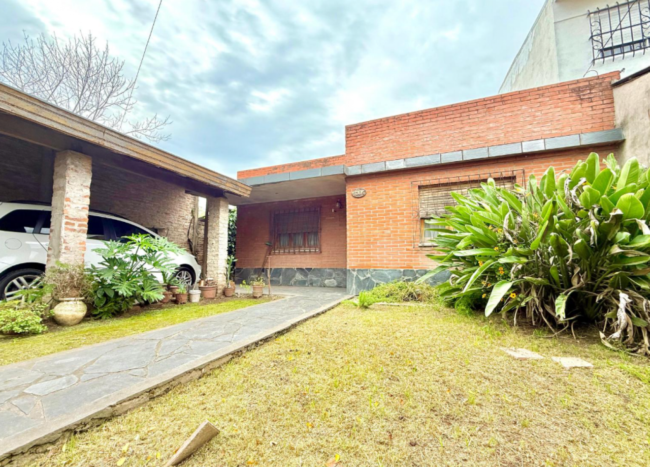 Venta casa 3 ambientes Ituzaingo Norte