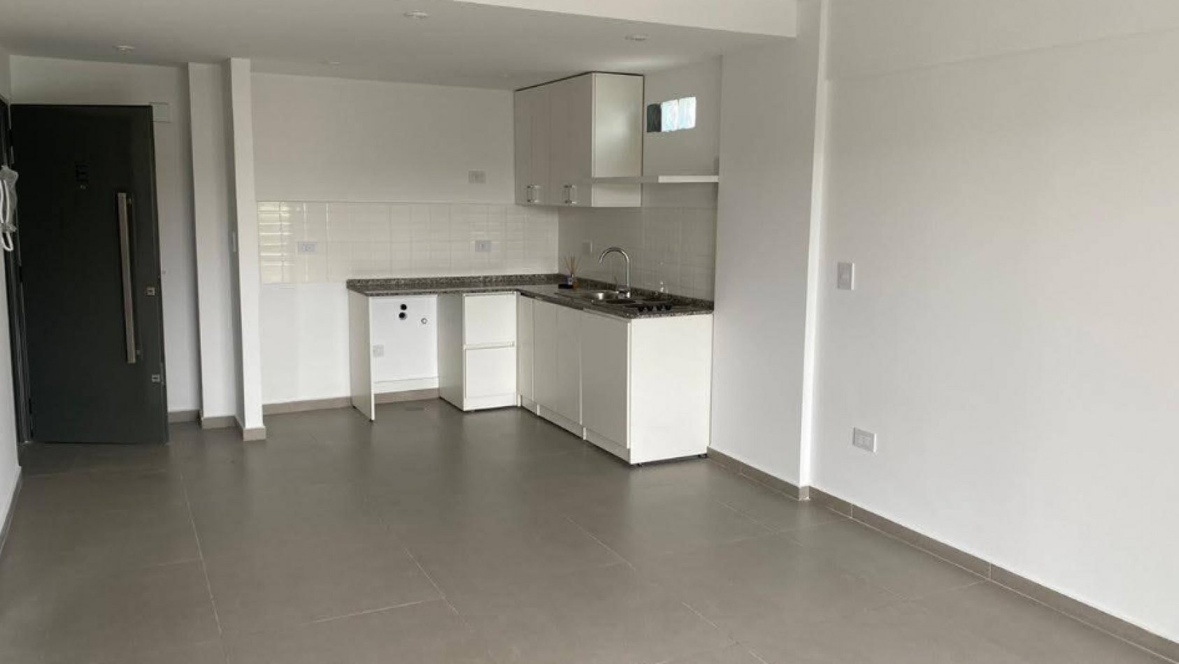 Venta departamento 2 ambientes con con cochera Moron