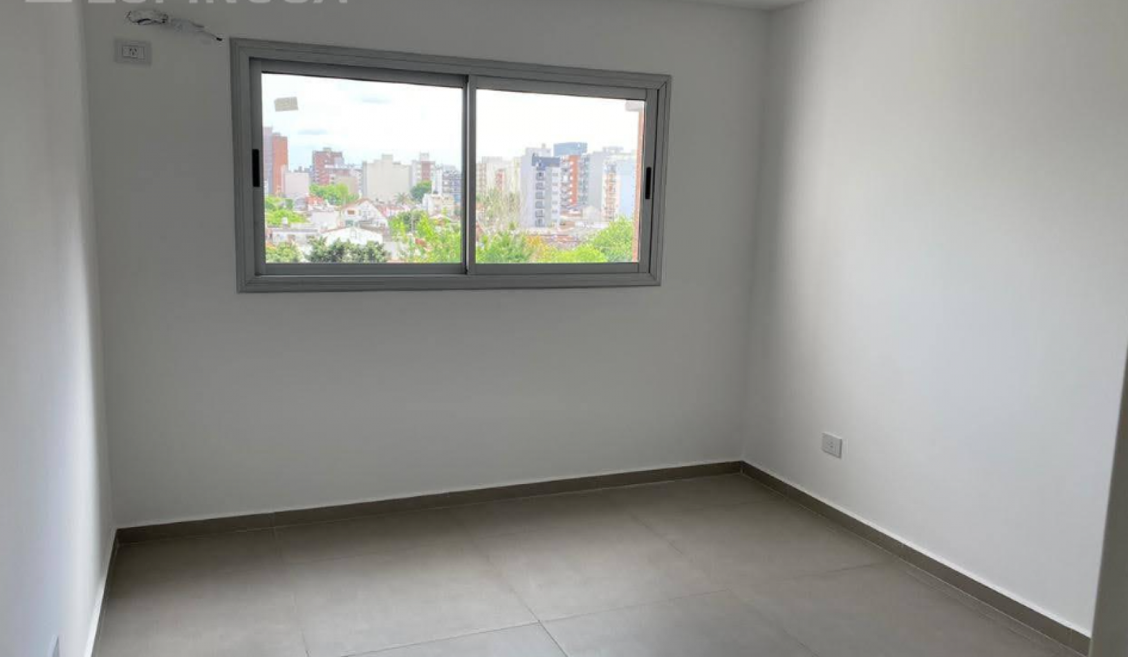Venta departamento 2 ambientes con con cochera Moron