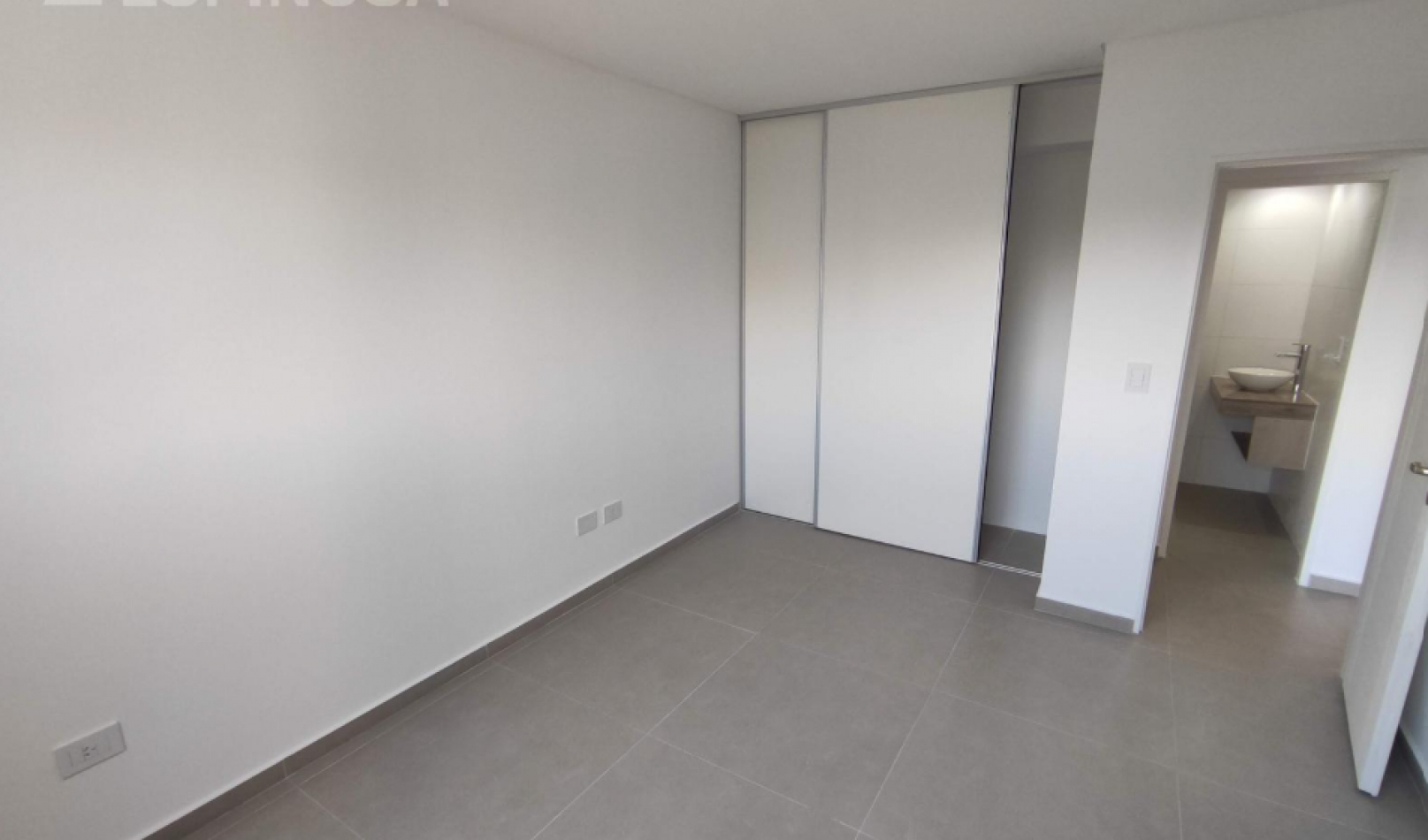 Venta departamento 2 ambientes con con cochera Moron