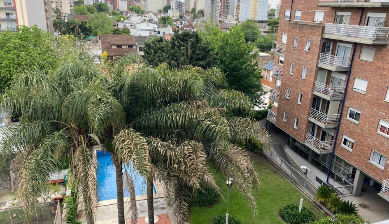 Venta departamento 2 ambientes con con cochera Moron