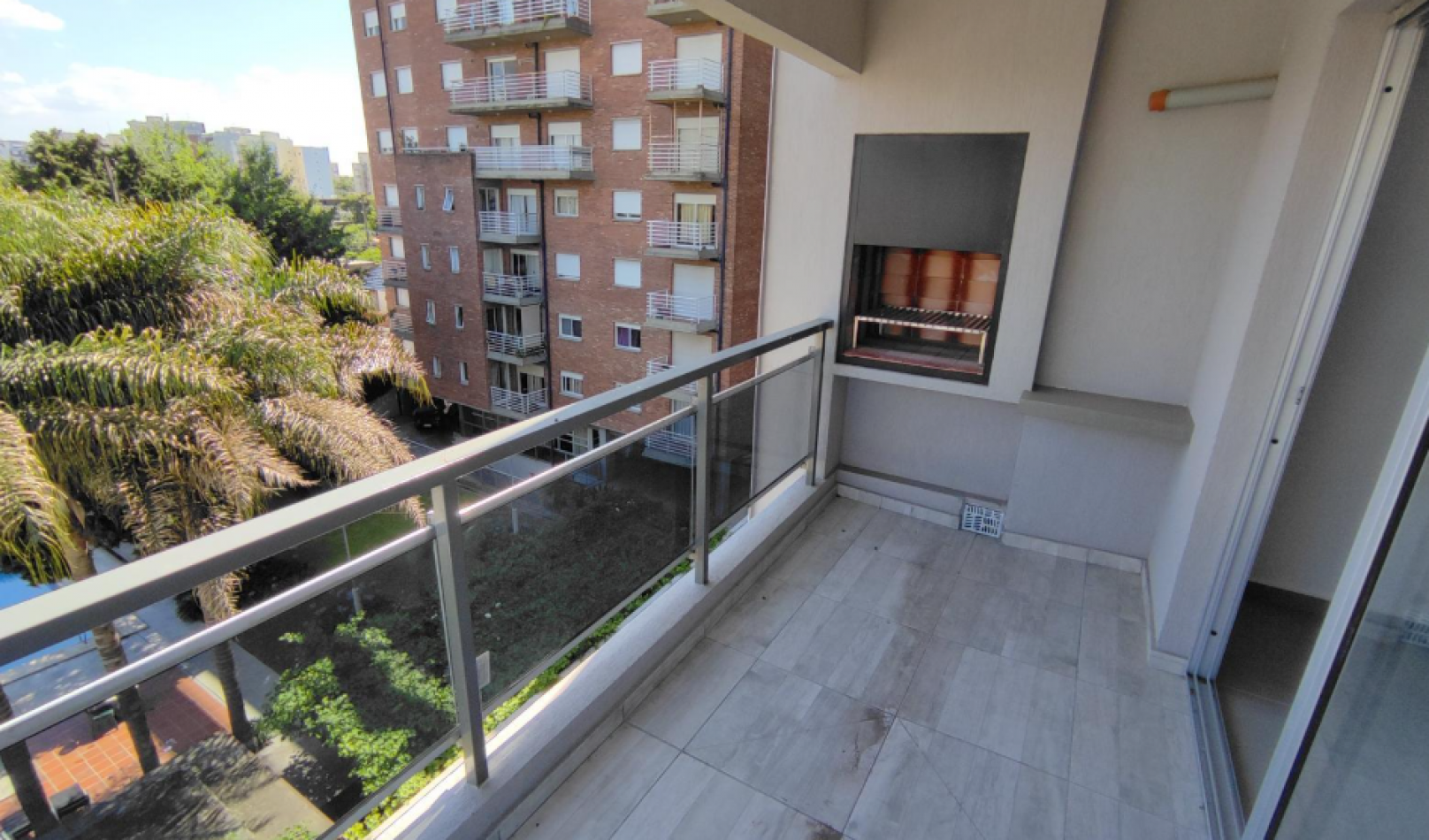 Venta departamento 2 ambientes con con cochera Moron