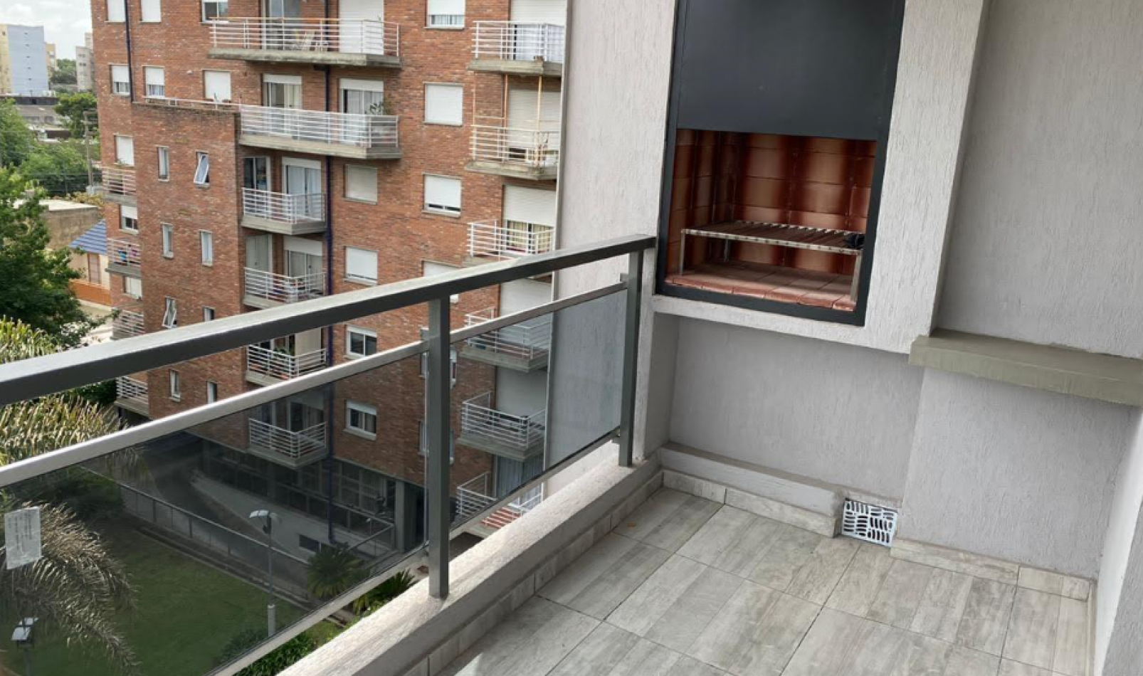 Venta departamento 2 ambientes con con cochera Moron