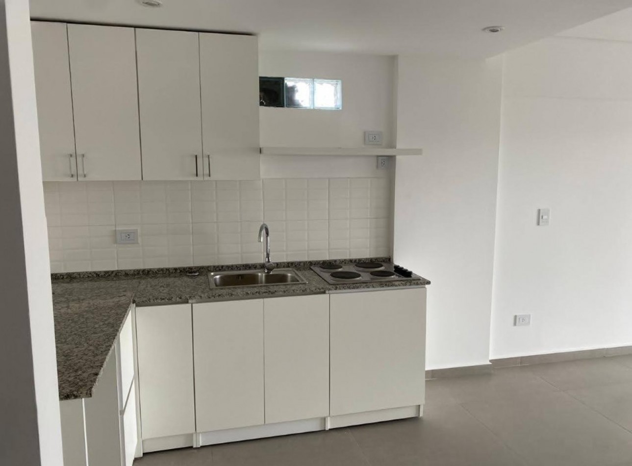 Venta departamento 2 ambientes con con cochera Moron