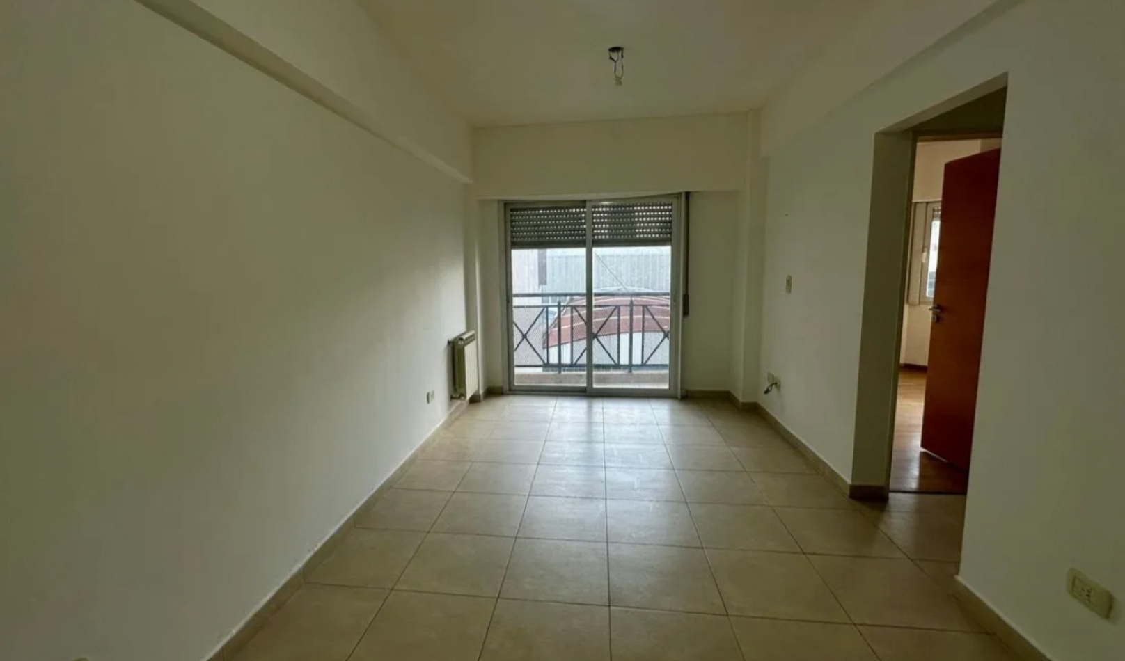 Venta departamento 2 ambientes con cochera Moron