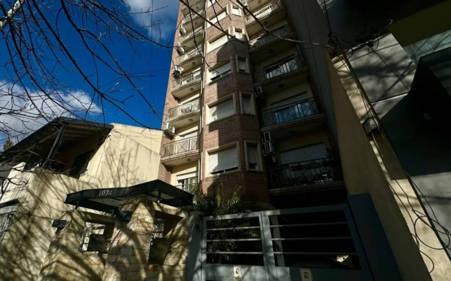 Venta departamento 2 ambientes con cochera Moron