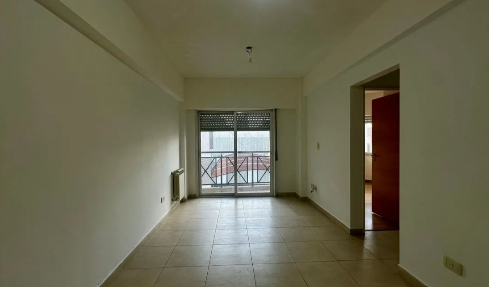 Venta departamento 2 ambientes con cochera Moron