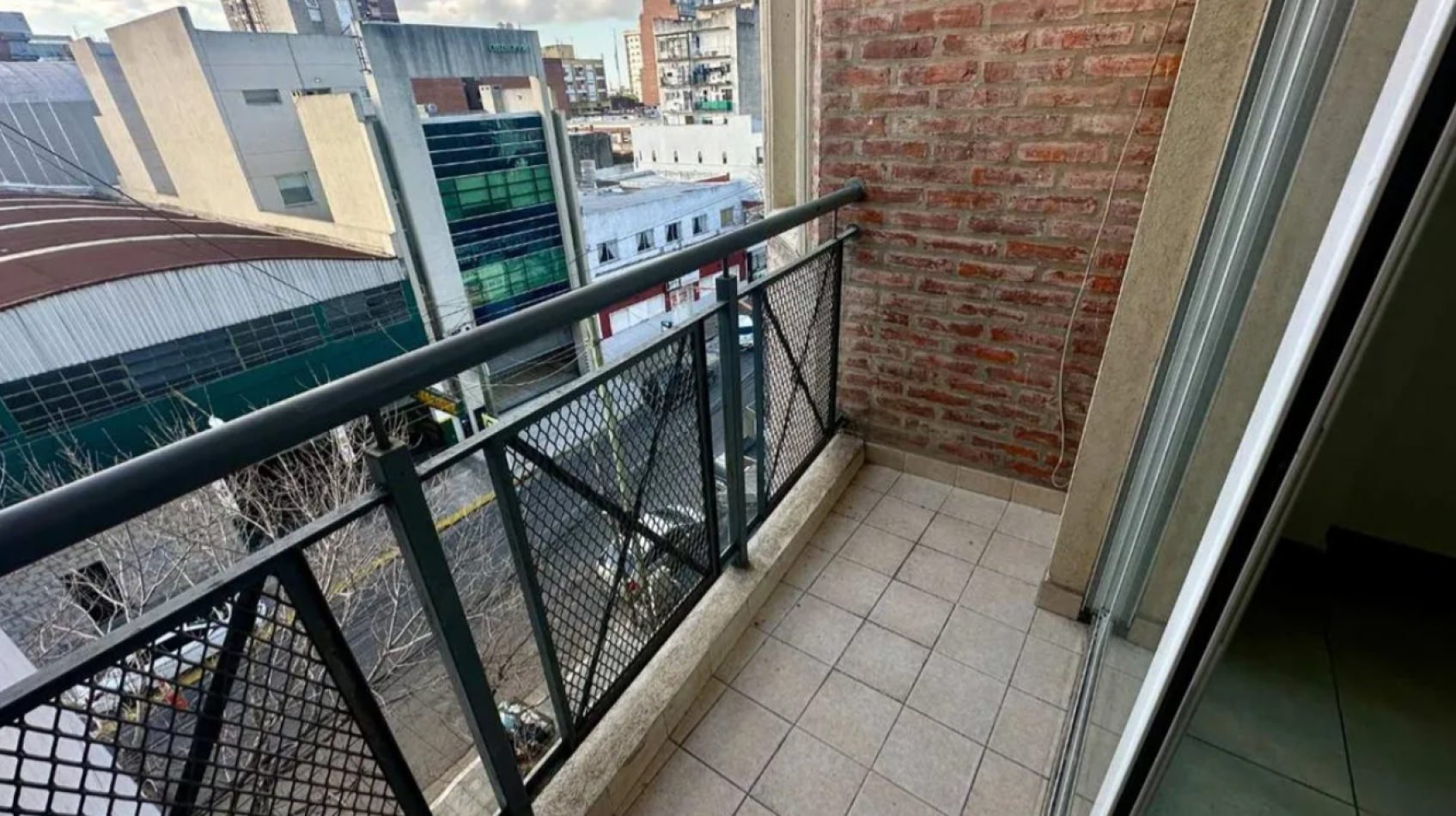 Venta departamento 2 ambientes con cochera Moron