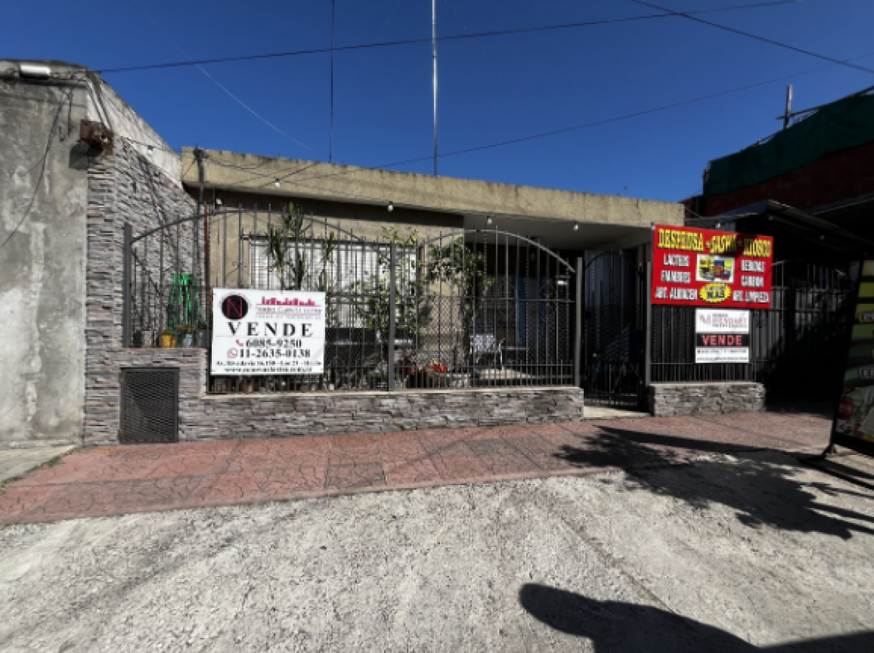 Casa 4 ambientes con garage Castelar Sur