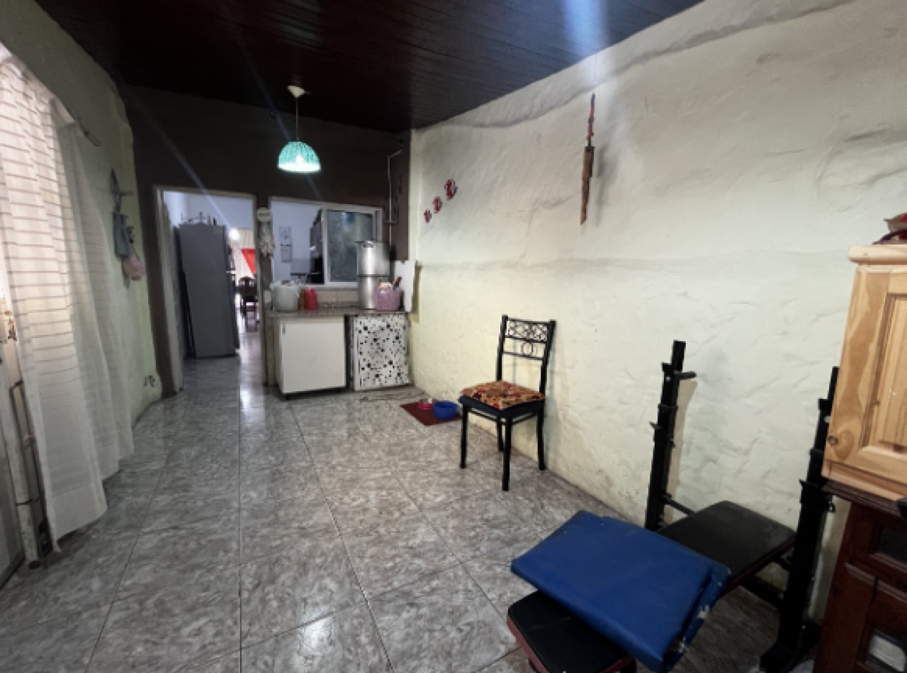 Casa 4 ambientes con garage Castelar Sur