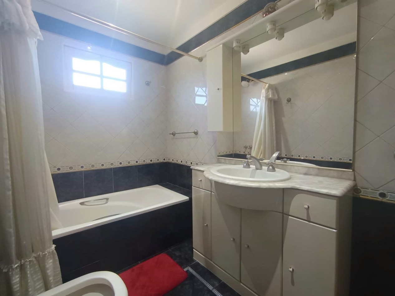 Venta Casa 5 ambientes Ituzaingo Norte