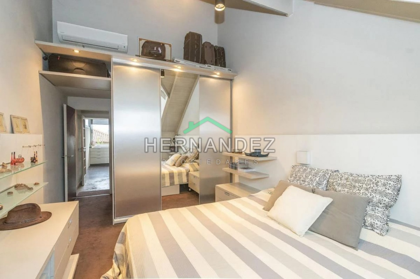 Venta Triplex 4 ambientes Ramos Mejia