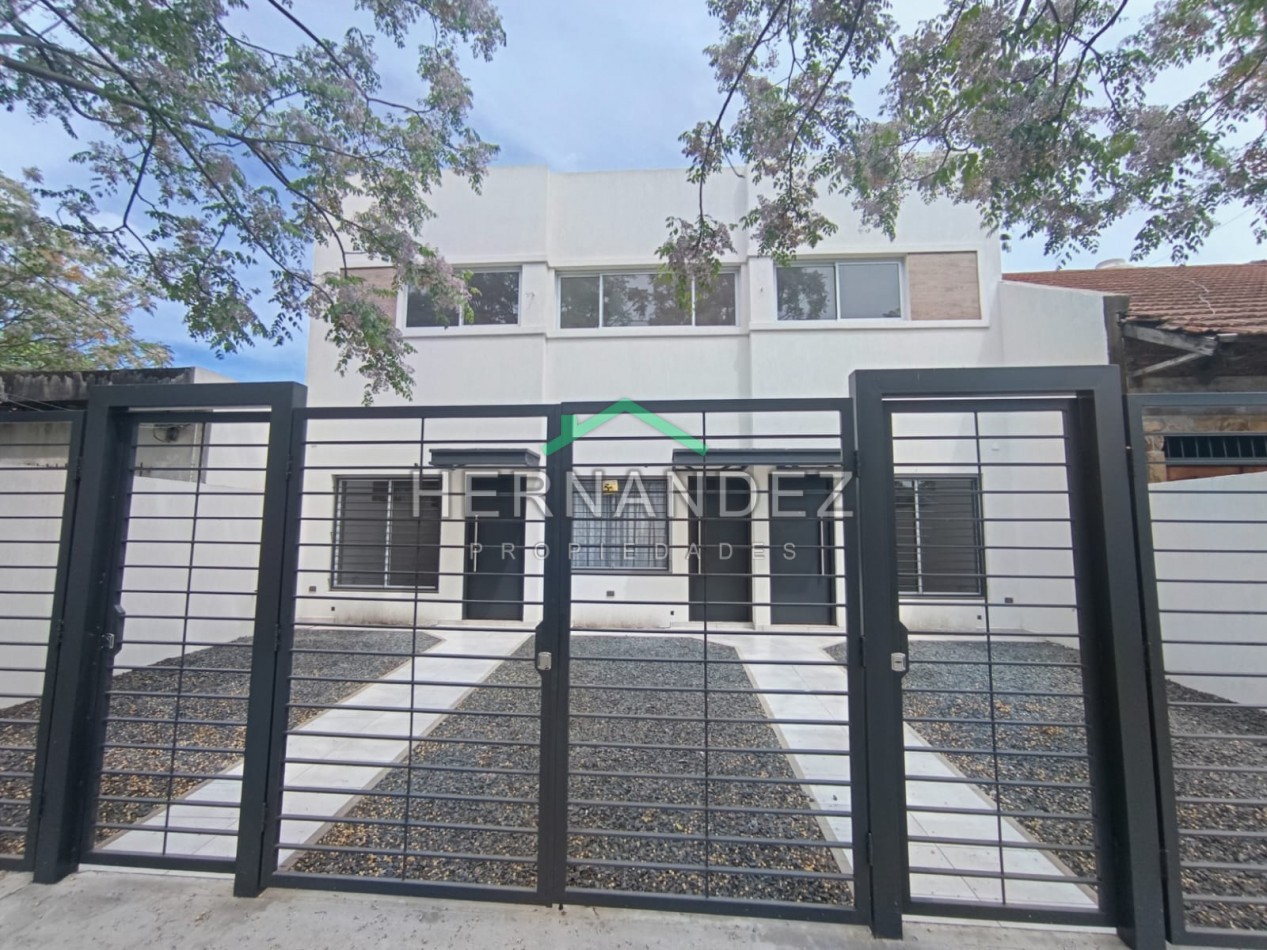 Venta Duplex 3 ambientes con cochera a estrenar Castelar Sur - Apto Credito