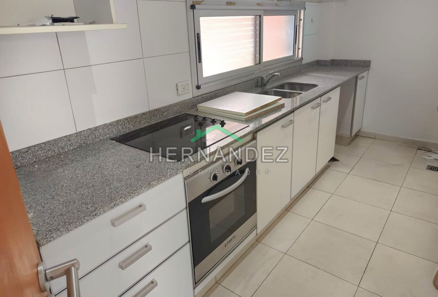 Venta Departamento 2 Ambientes Moron Centro con cochera