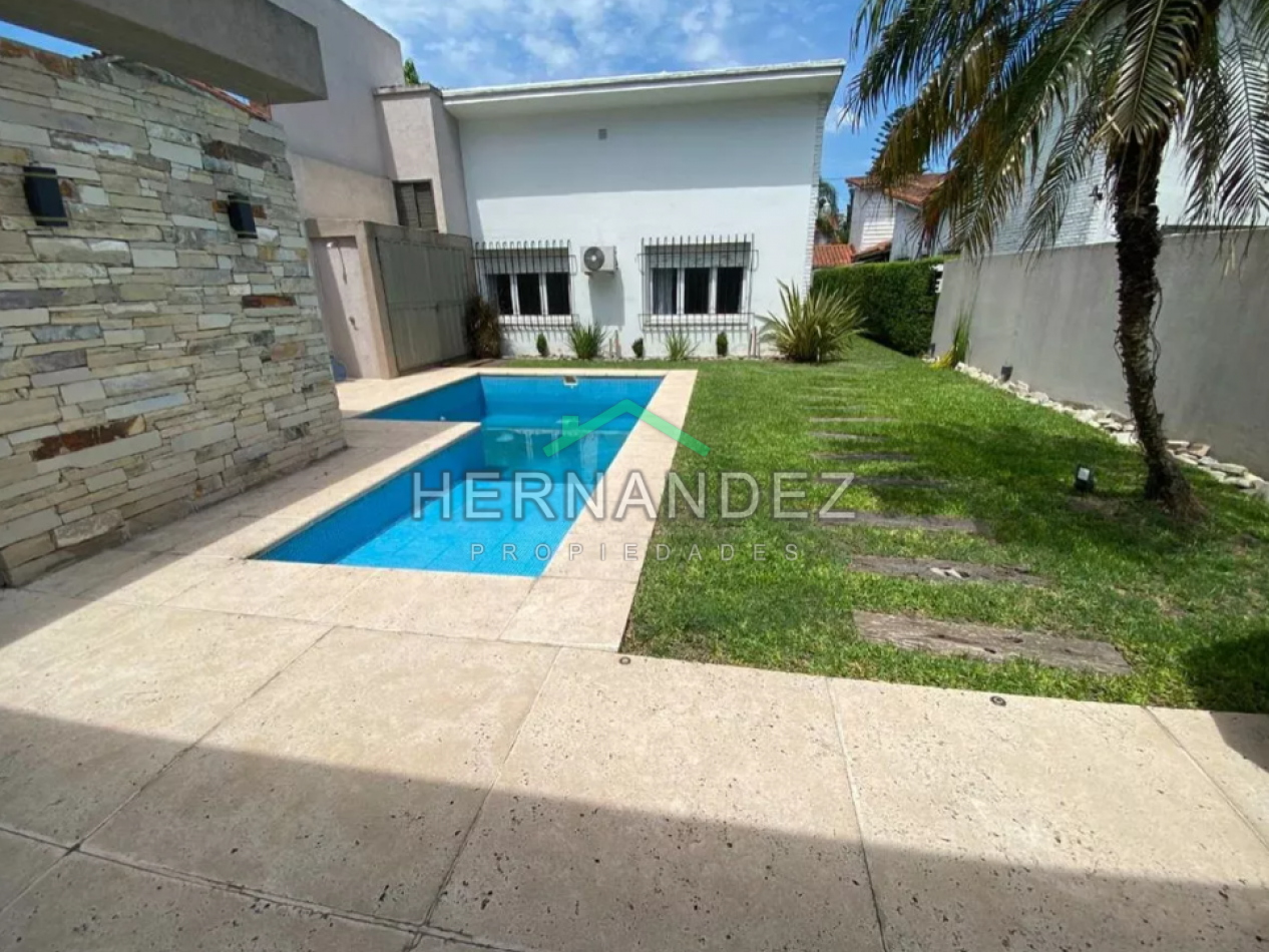 Venta Casa Castelar 5 ambientes Apta Credito