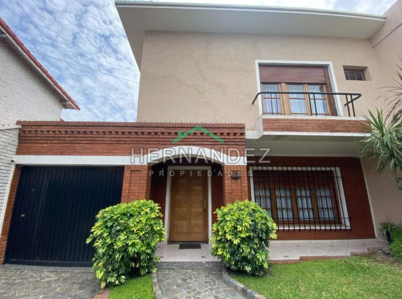 Venta Casa Castelar 5 ambientes Apta Credito