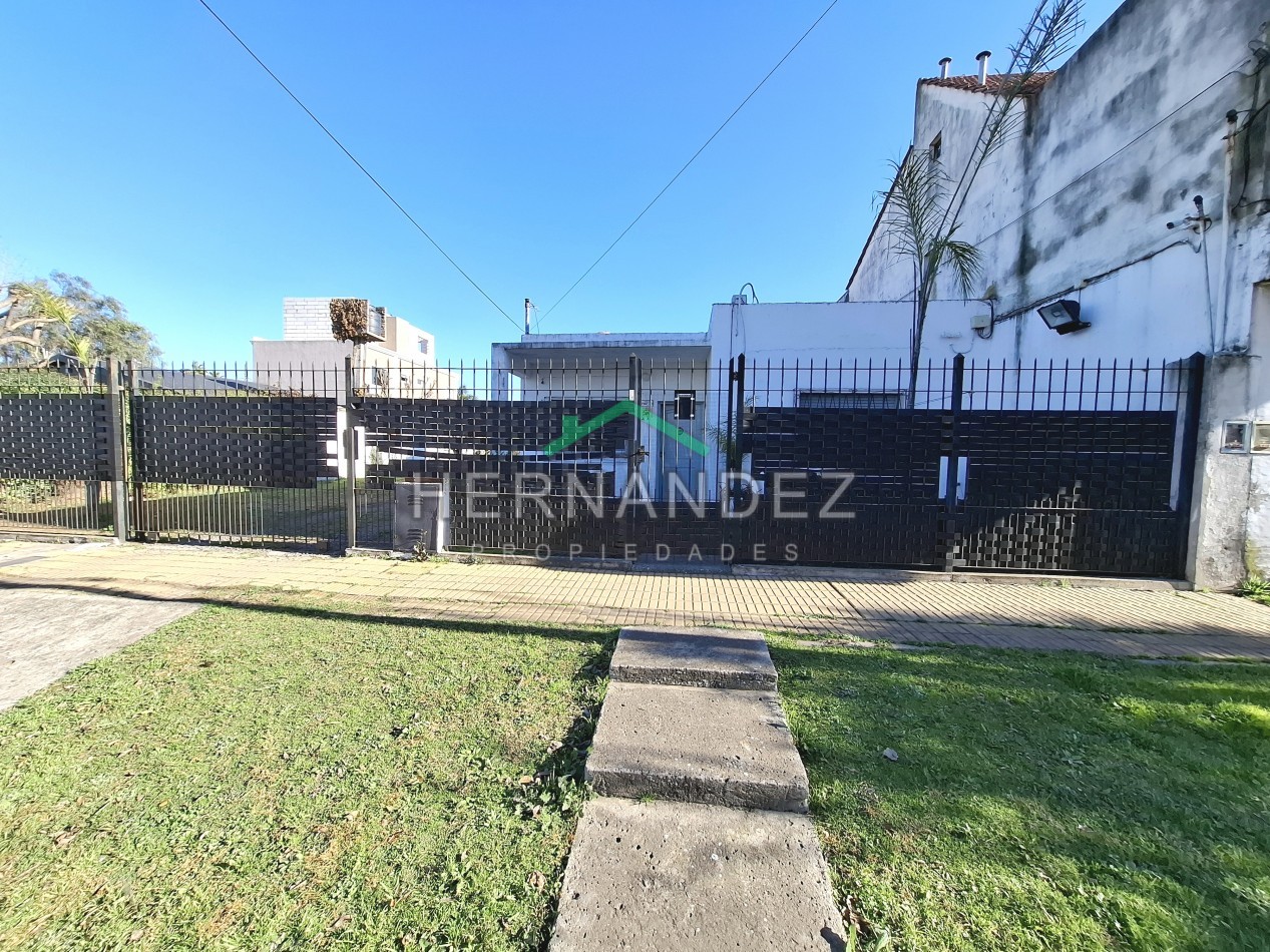RETASADA Casa en Venta Ituzaingo Norte Ideal Inversor Amplio Lote