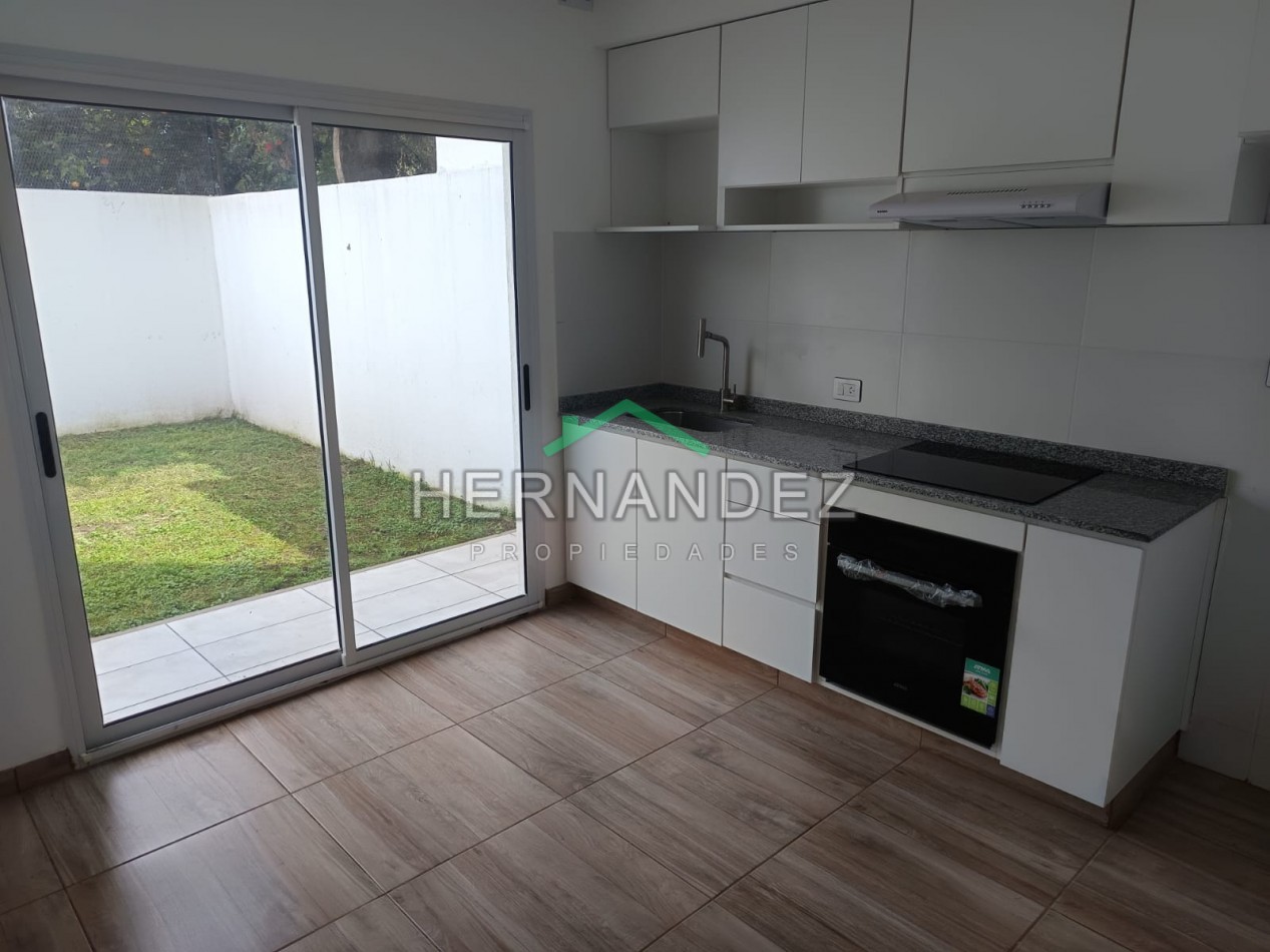 Venta Duplex 3 ambientes con cochera a estrenar Castelar Sur - Apto Credito