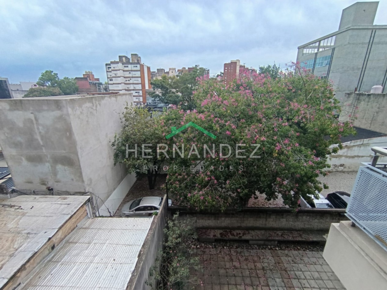 Venta Departamento 2 Ambientes Moron Centro con cochera