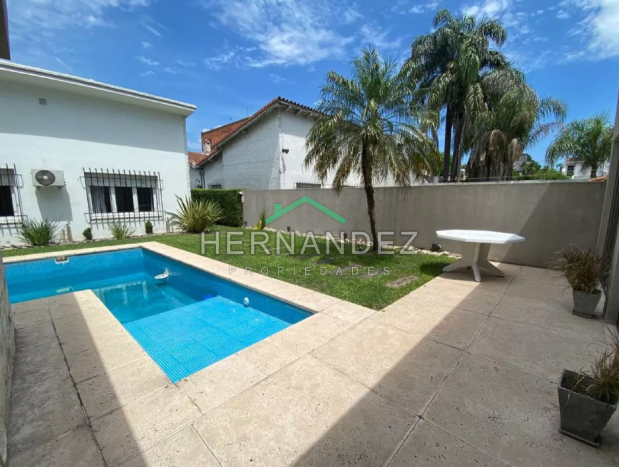 Venta Casa Castelar 5 ambientes Apta Credito