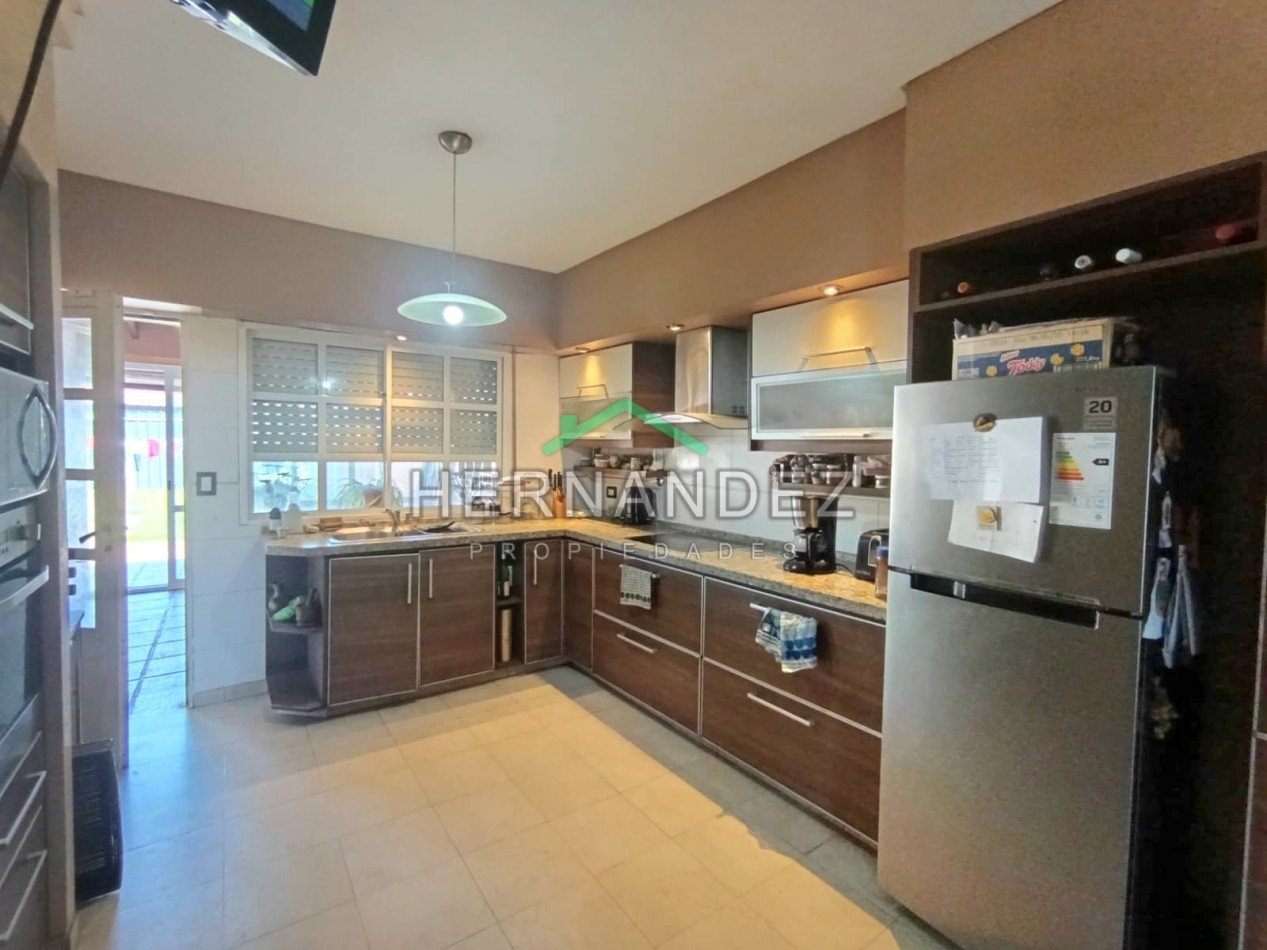 Venta Casa 6 ambientes Moron Sur