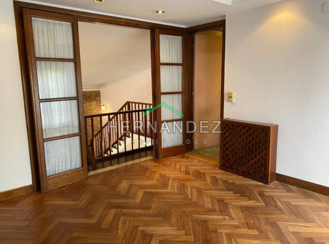 Venta Casa Castelar 5 ambientes Apta Credito