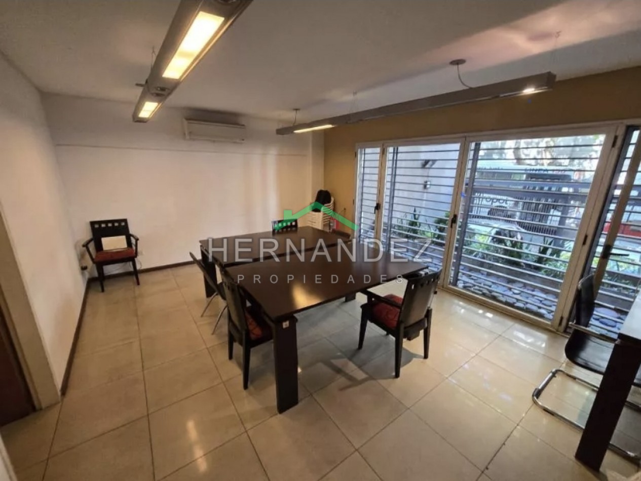 Venta Departamento 2 Ambientes Moron Centro con cochera