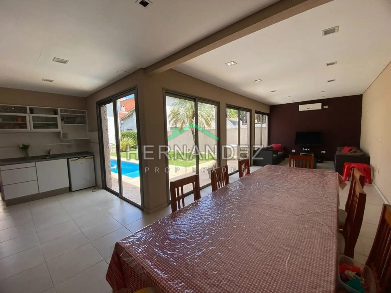 Venta Casa Castelar 5 ambientes Apta Credito
