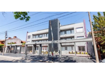 Departamento De Dos Ambientes En Venta, Moron- Con Cochera Y Baulera