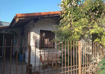 Venta casa 4 ambientes castelar sur