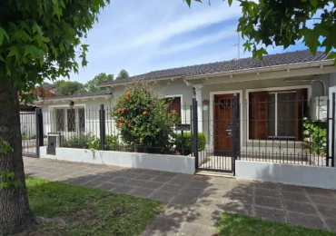 Casa En Venta En San Antonio De Padua 3 Ambientes Con Patio Y Parrila