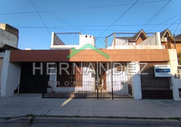 CASA EN VENTA TRES AMBIENTES CASTELAR SUR